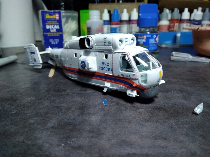 [ZVEZDA] Russian Rescue Hélicopter KAMOV  Ka-27 HELIX 1/72ème Réf 7247 Montage - Page 2 Ka-27415