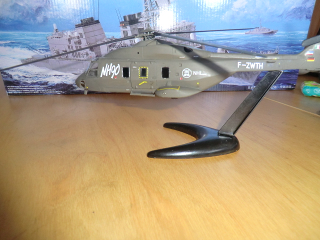 NH90 révell  1/72 Nh-90_81