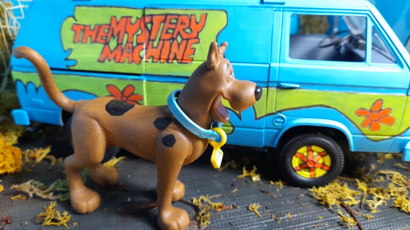 [REVELL] LE VAN de SCOOBY-DOO ! Réf 07706 - Page 5 Scoub187