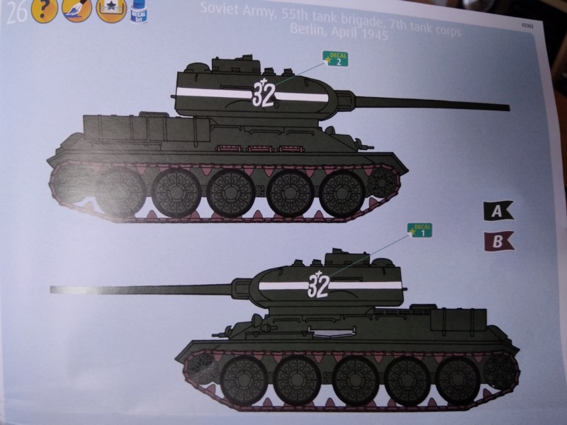 [REVELL] T-34/85 char de combat moyen Réf 03302 Réf 03302 T34_0024