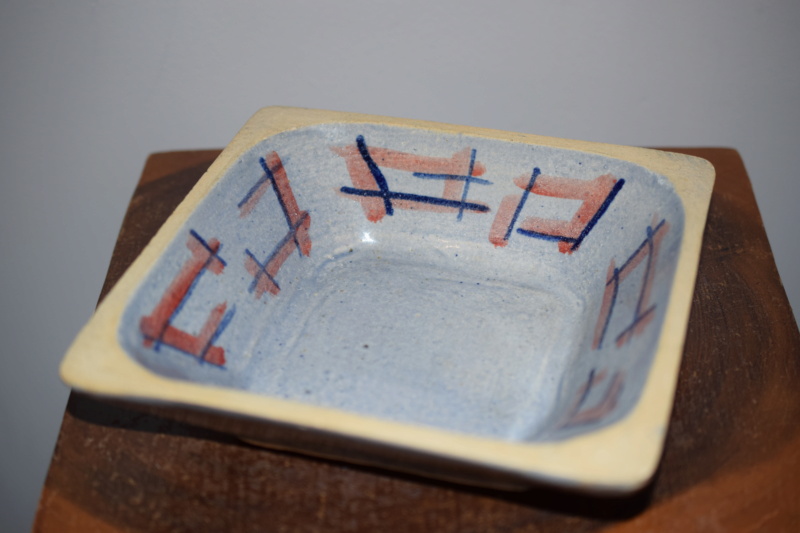 Unknown pottery dish, RD mark - Richard Daniels?  Dsc_0139
