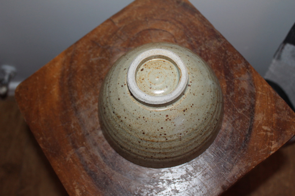 Studio pottery bowl Img_4415