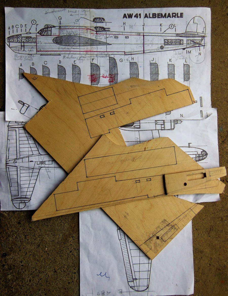 albemarle - (MONTAGE PROJET AA) Armstrong Whitworth AW 41 ALBEMARLE 1/48 scratch en bois massif sculpté 0313