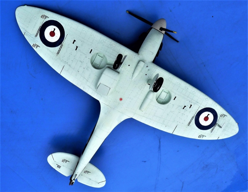 Spitfire MkIIa de Douglas Bader 100% scratch en bois massif sculpté au 1/15 ème - Page 2 8214