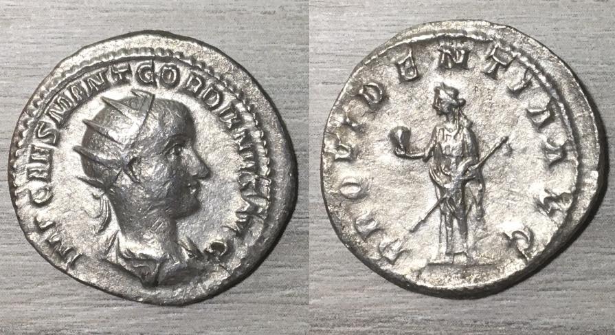 Antoniniano de Gordiano III. PROVIDENTIA AVG. Roma Gordia11