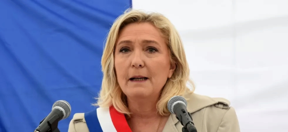  Le Pen dénonce l'esclavage "moderne" comme le "trafic" de migrants  661-af80