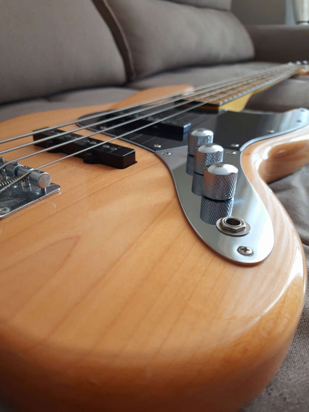 jazz bass Squier Vintage Modified  412