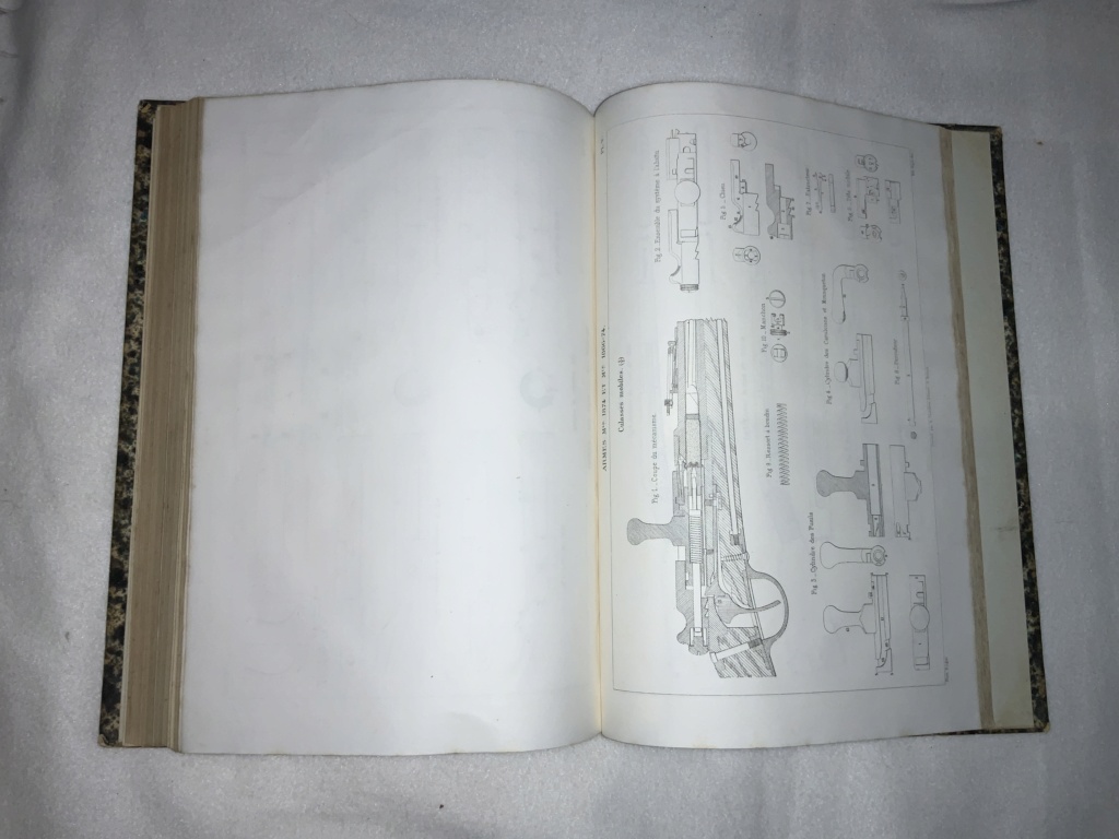 Livre d’instruction armes et munitions, 1884 279c8010