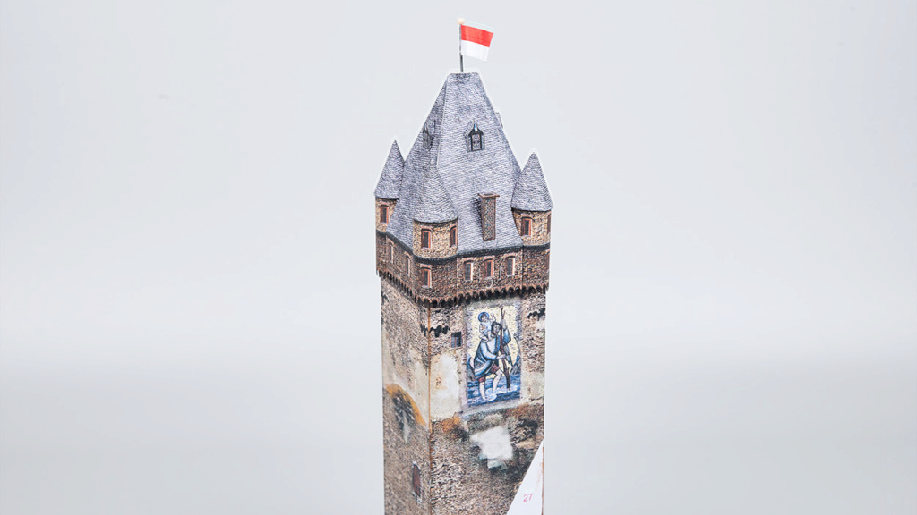 Reichsburg Cochem 1: 160 / gebaut von Schnipsler 001016