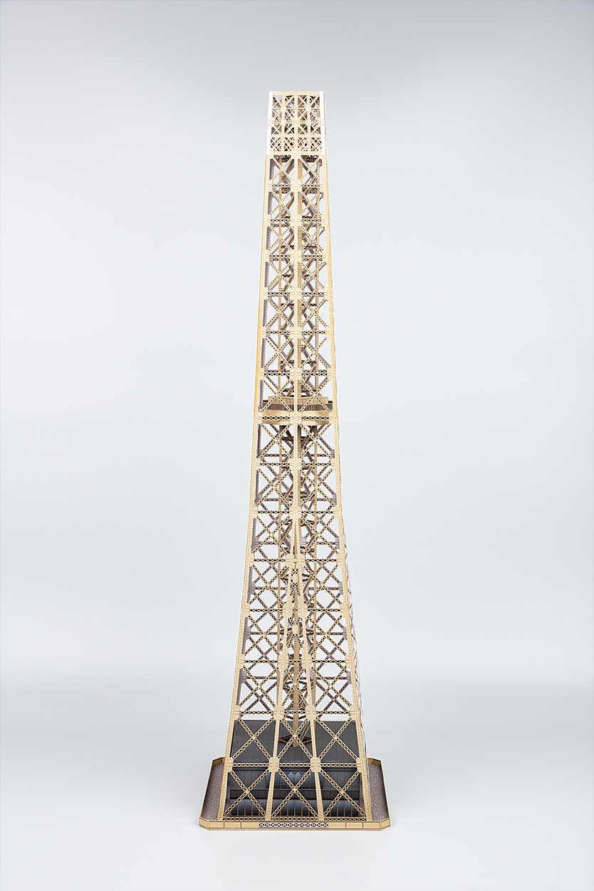 Eiffelturm 1:300  /  gebaut von Schnipsler Rbp_0109