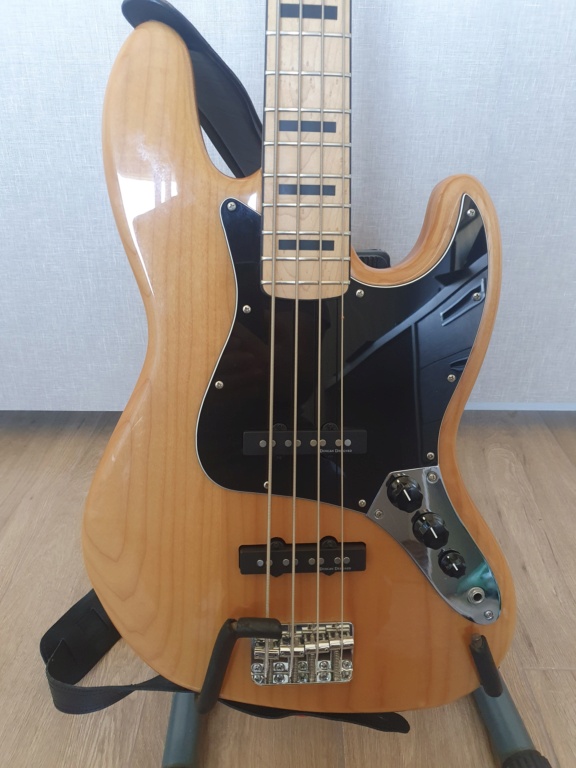 Baixo Fender Squier Jazz Bass Vintage Modified - R$ 3.500,00 8b1ab810