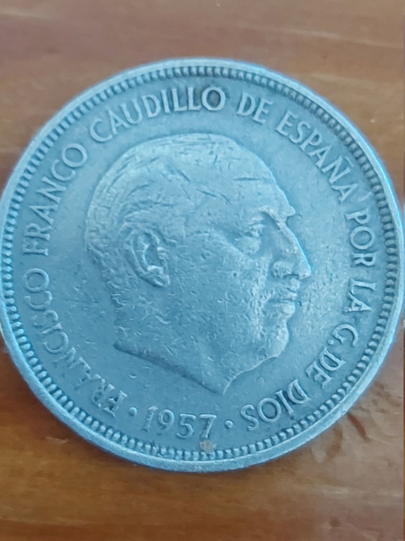 Informacion 5 pesetas del 1957 20230513