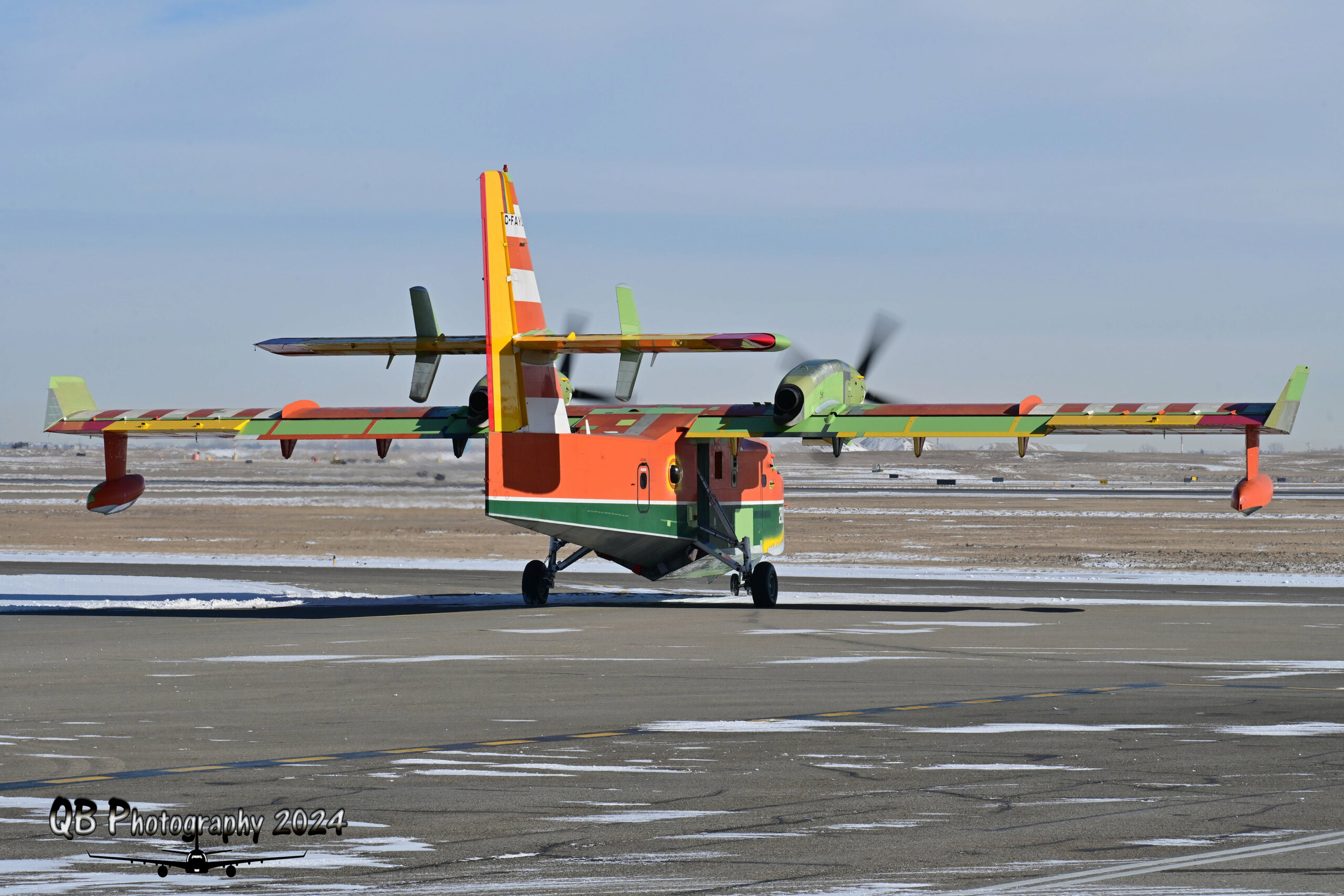 Canadair CL-415 - Page 14 000414