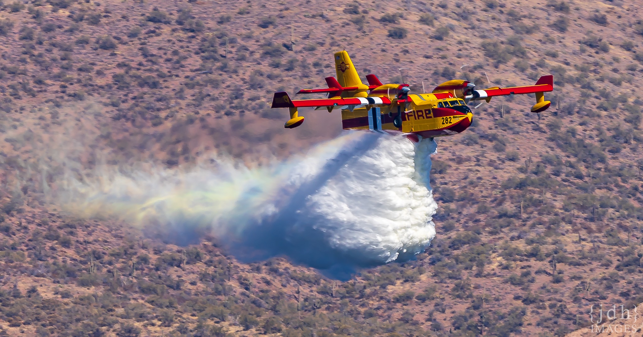 Canadair CL-415 - Page 8 00118