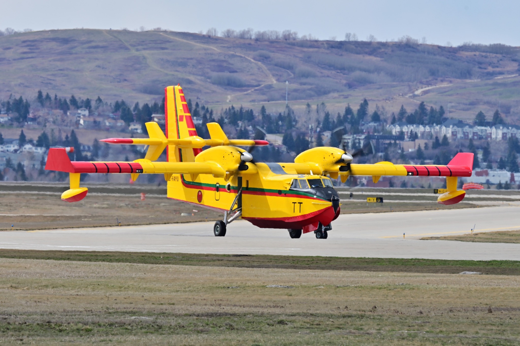 Canadair CL-415 - Page 14 01014