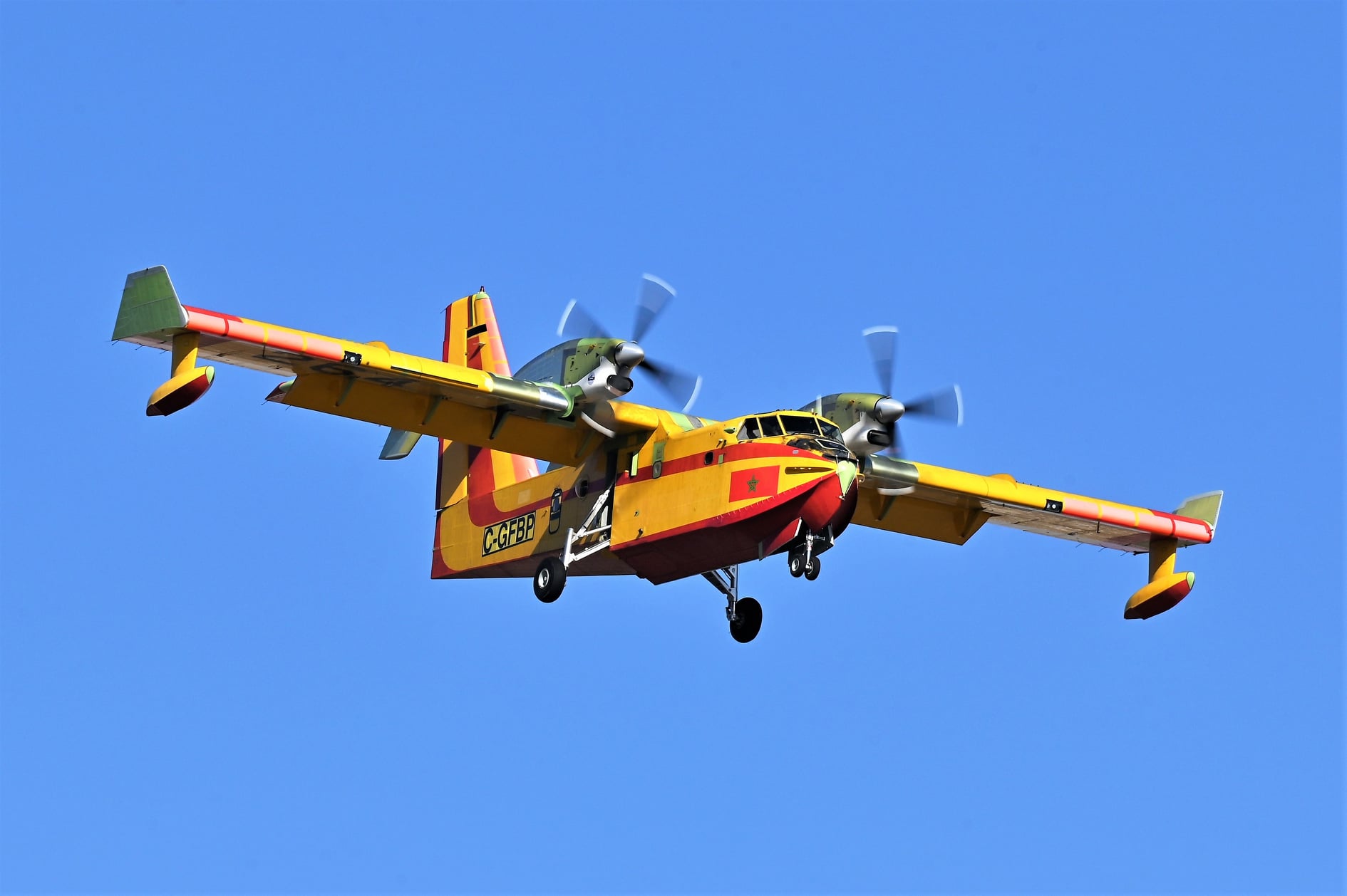 Canadair CL-415 - Page 9 24564410