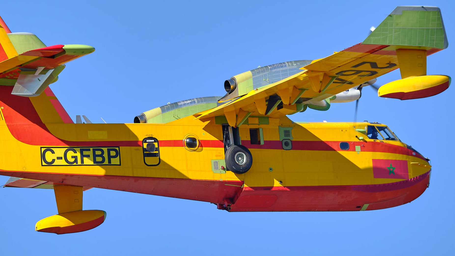 Canadair CL-415 - Page 9 24678010