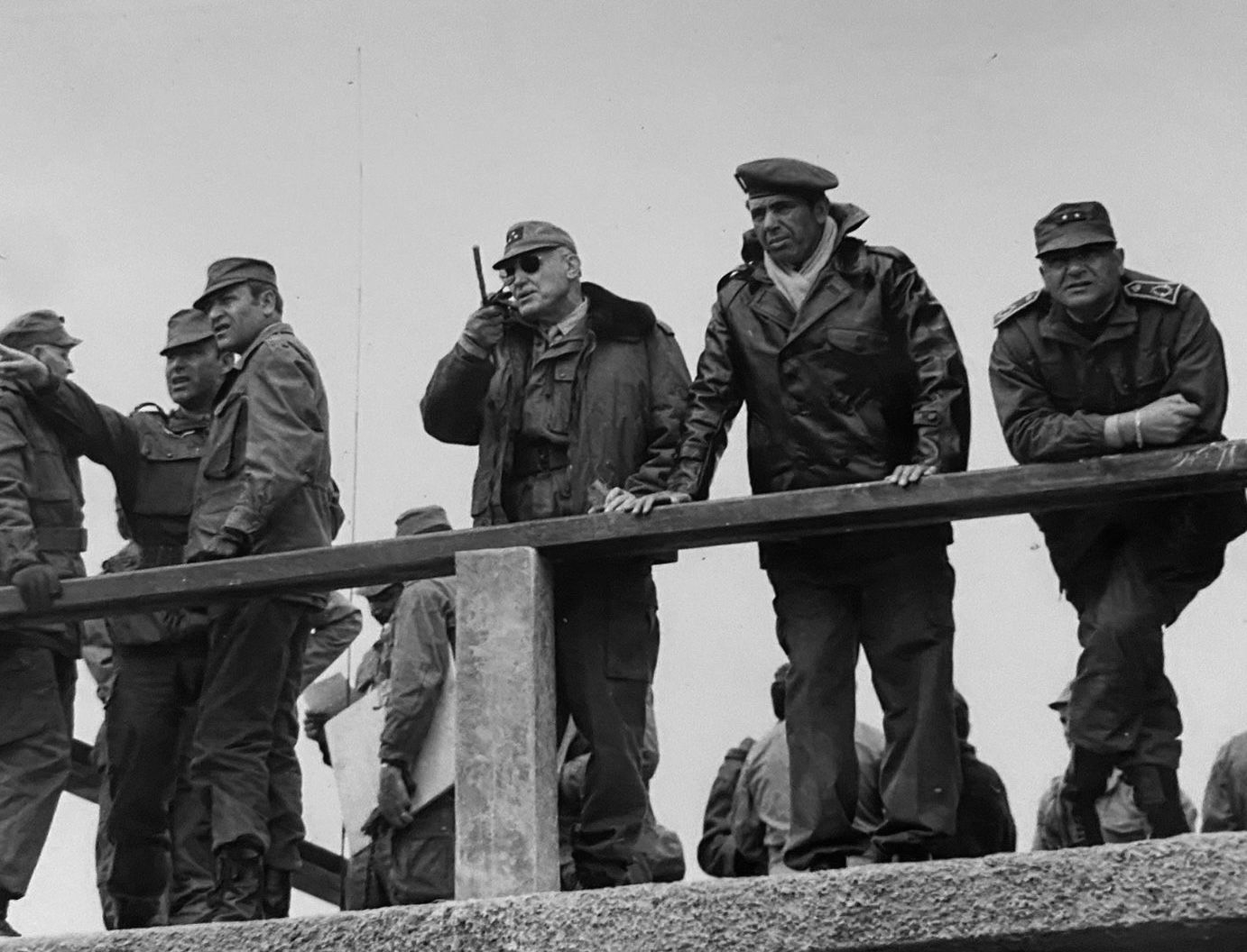 Les manœuvres militaires d'El Hajeb le 13 mai 1971 Clip1545