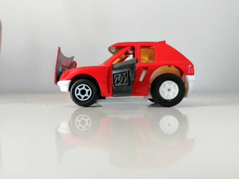 PEUGEOT 205 TURBOOM Img_1867