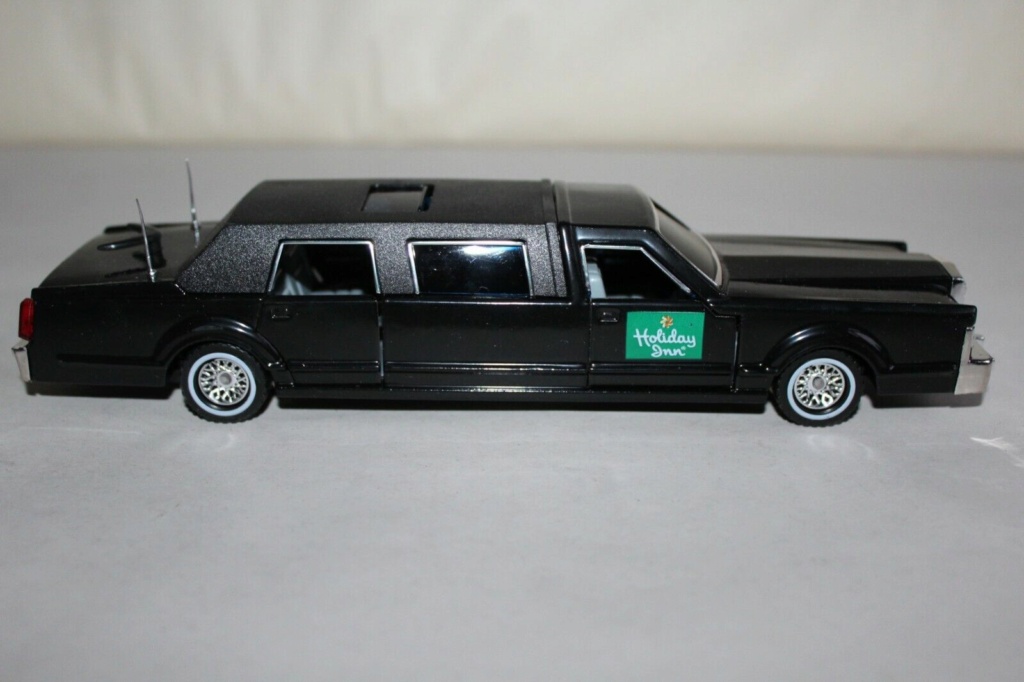 N°3045  LINCOLN STRETCH LIMOUSINE  S-l16095