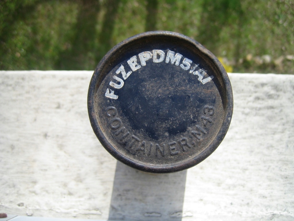 Un joli petit briquet gravé de l'Artillerie Spéciale WW1 Img_8058
