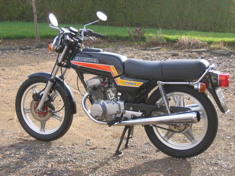 NOSTALGIE..Vous avez commencé avec quoi ?.....qu'elle était votre 50 cm3 - Page 3 Cb_12510