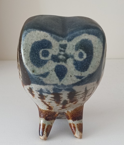 Stoneware Owl unmarked Owl_a10