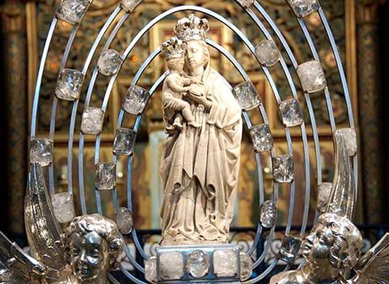 Les apparitions de la Très Sainte Vierge Marie dans le monde Dadize10