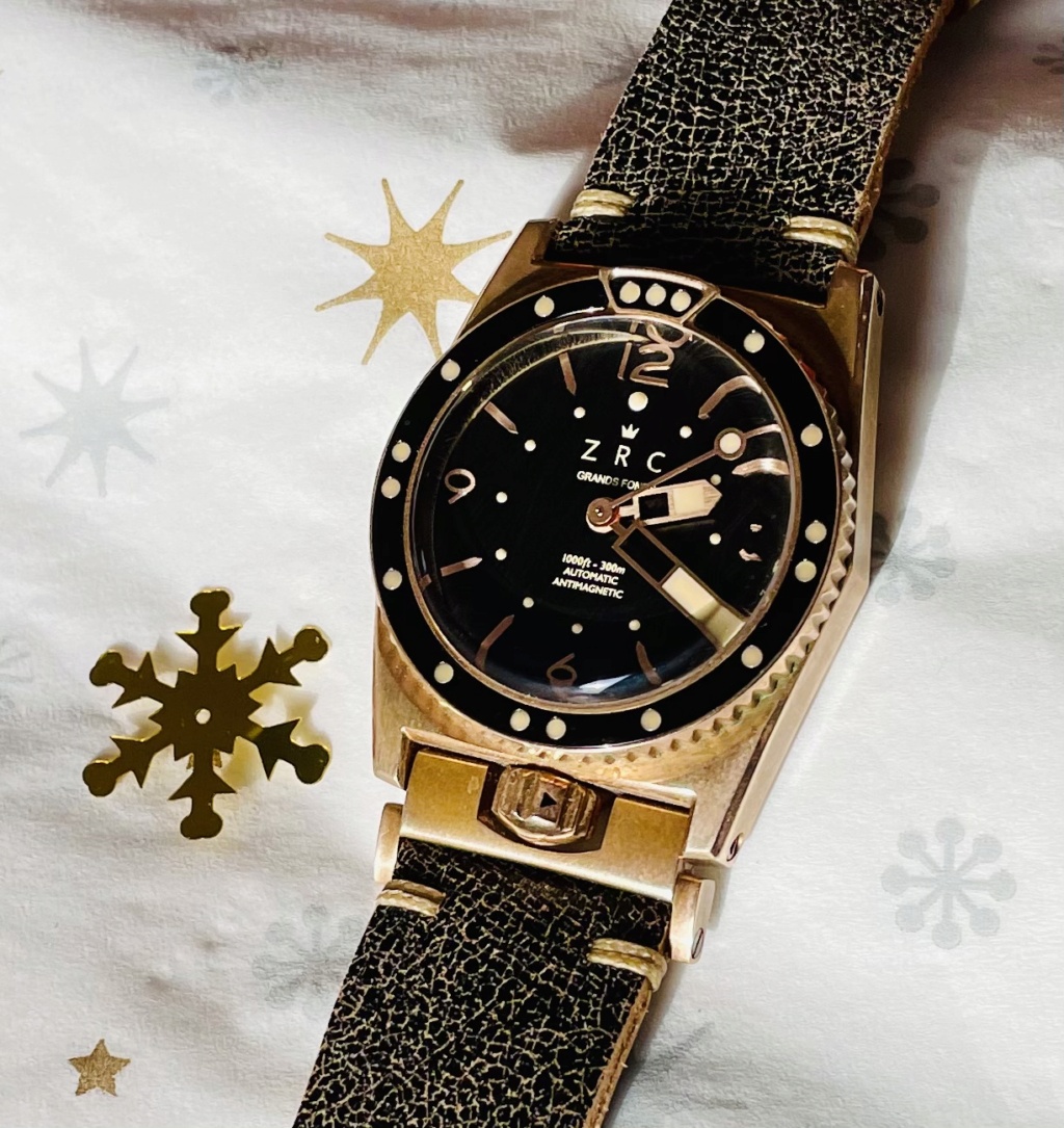 Quelle montre porterez-vous pour Noel?  - Page 3 5d49cb10