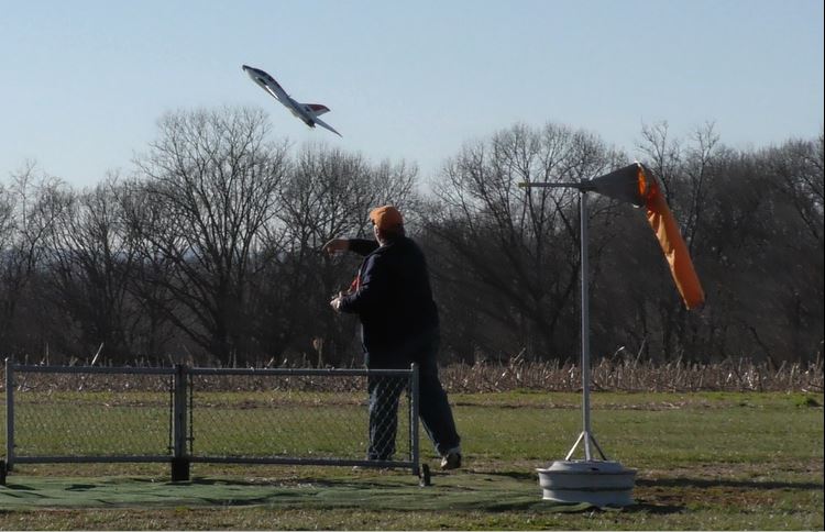 "The Frozen Finger Fun-Fly"---On a Clear, Calm Day with 60° Temps !!!!! 205_710