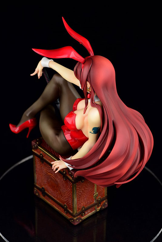 Fairy tail erza scarlet bunny girl type rosso.  15552919
