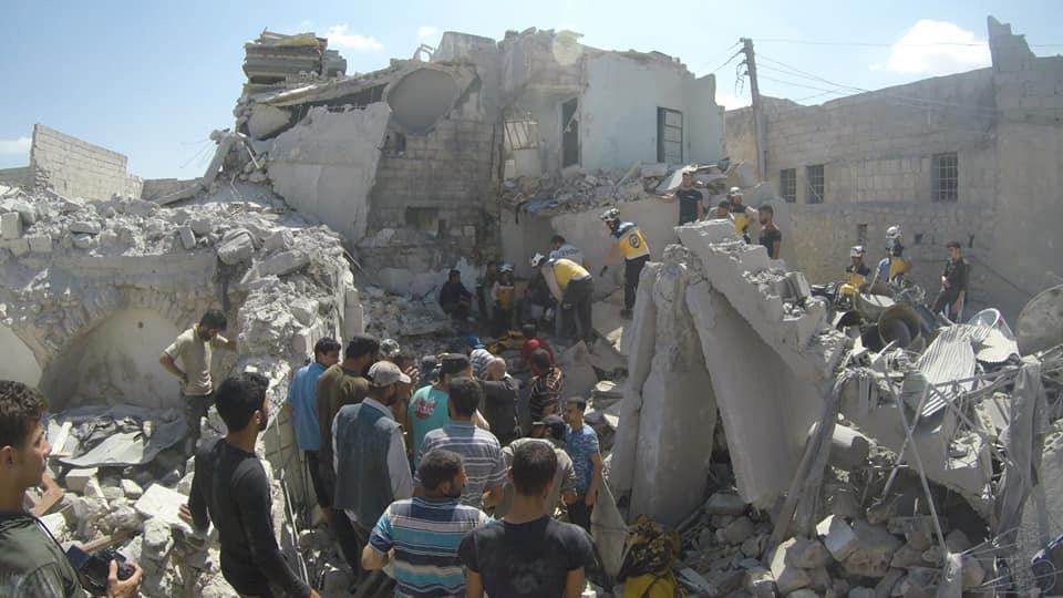 بالصور ثلاثة مجازر في إدلب 7شهداء وعشرات الجرحى الجمعة 12/7/2019 F6063910