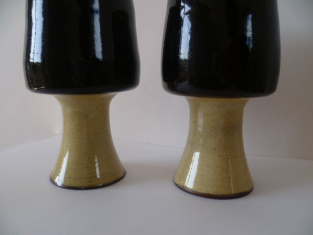 Devonware colour clay - two hollow stem goblets P1520311