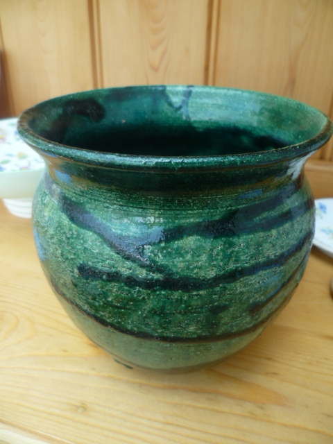 EM Seal marked Stoneware Urn Vase P1670112