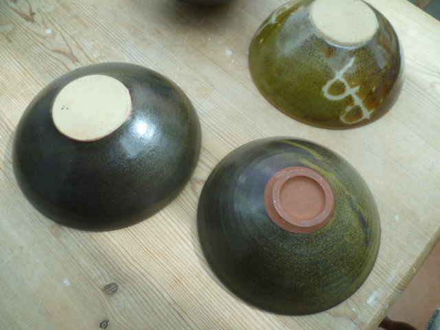 3 bowls with JR mark - Jean Rabjohn? P1680015