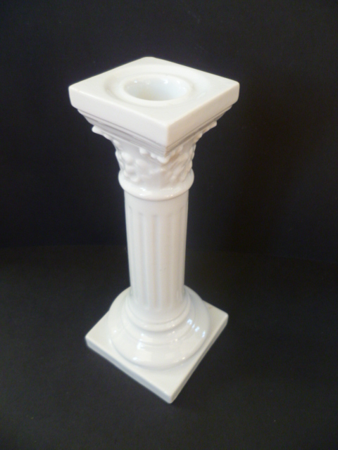 White Gloss Glazed Column Form Candlestick OSL 4352 P1760111