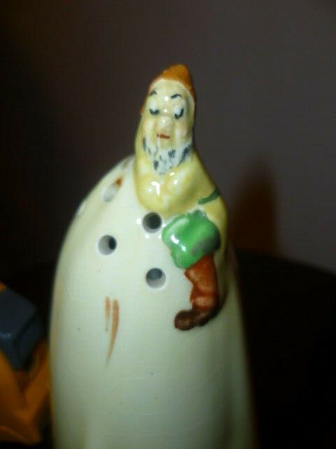 Does anyone know this gnome topped sugar shaker? S-l16011