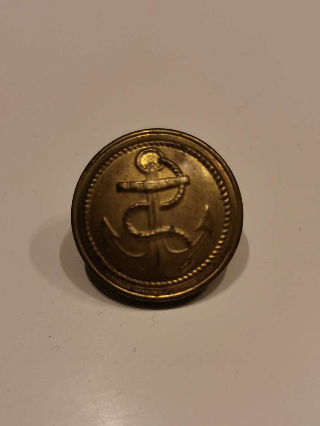 Bouton de la marine à confirmer Img_2347