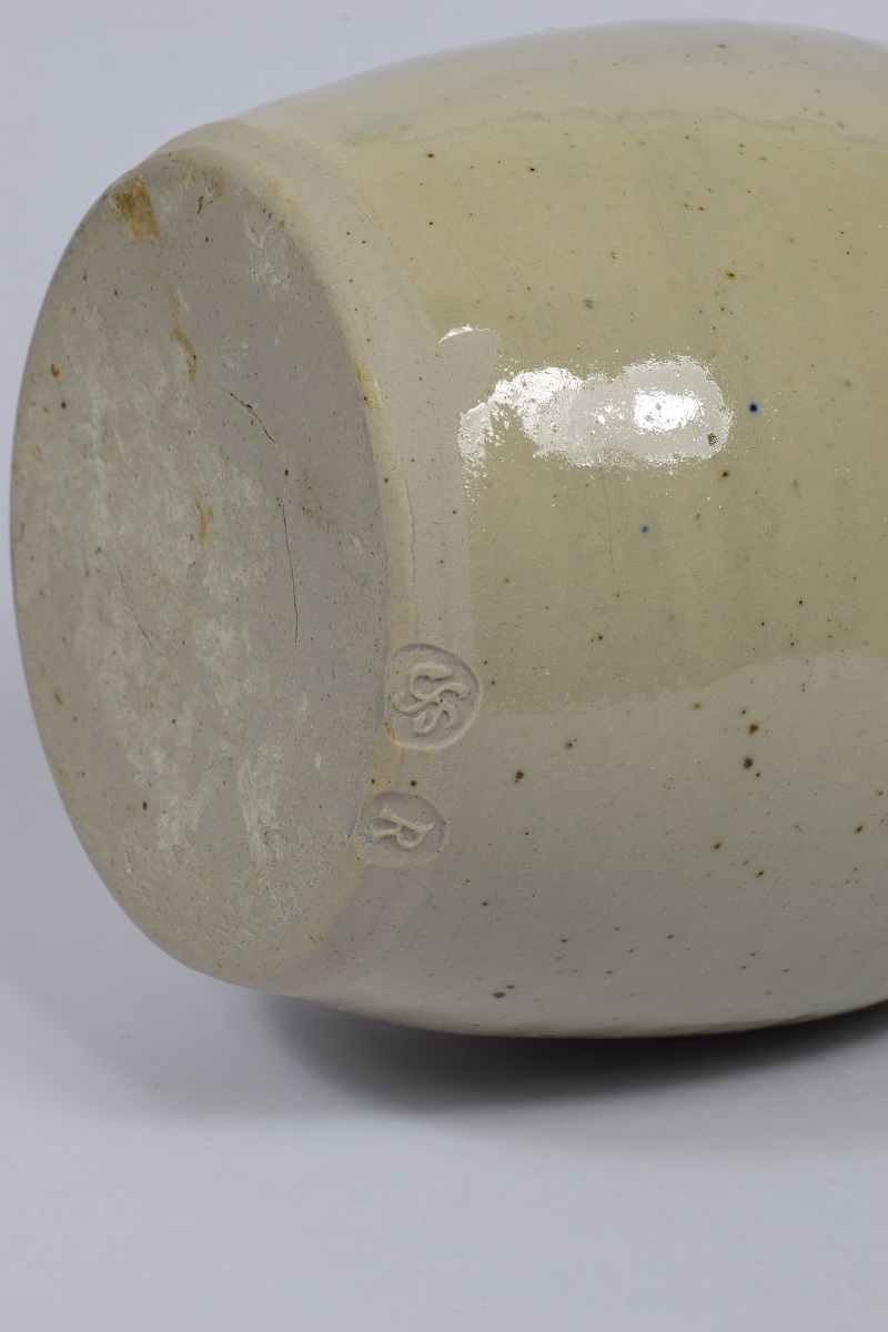 CFS and R mark - Claude Frere-Smith, Ruthin Pottery, Crochendy, Wales  Pot10