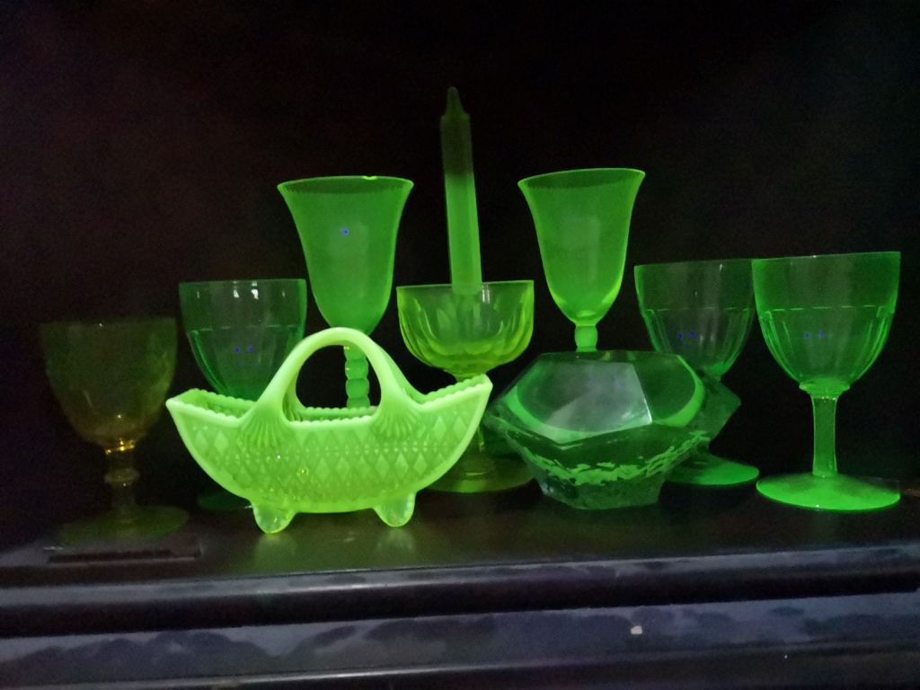 Glows - Glass that glows is anyone else a fan ? 15395715