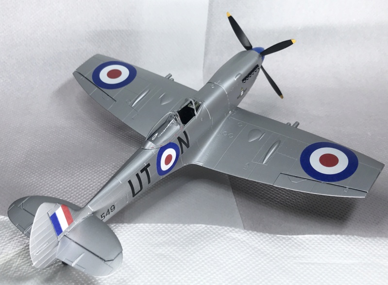 1/48 Spitfire MK.XVI Bubbletop eduard et son diorama - Page 5 0108aa10