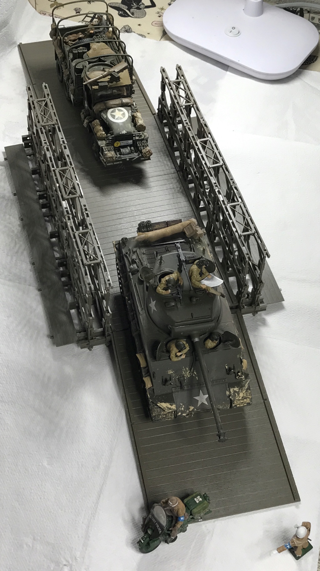 pont Bailey  BRONCO au 1/35  - Page 4 11b83810