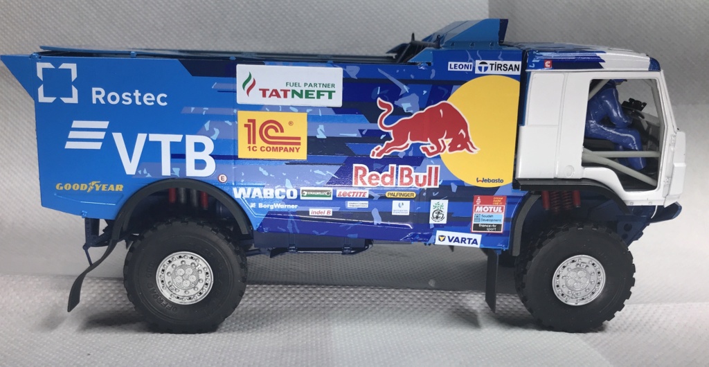 * 1/35 KAMAZ PARIS DAKAR       Zvezda - Page 3 1c913510