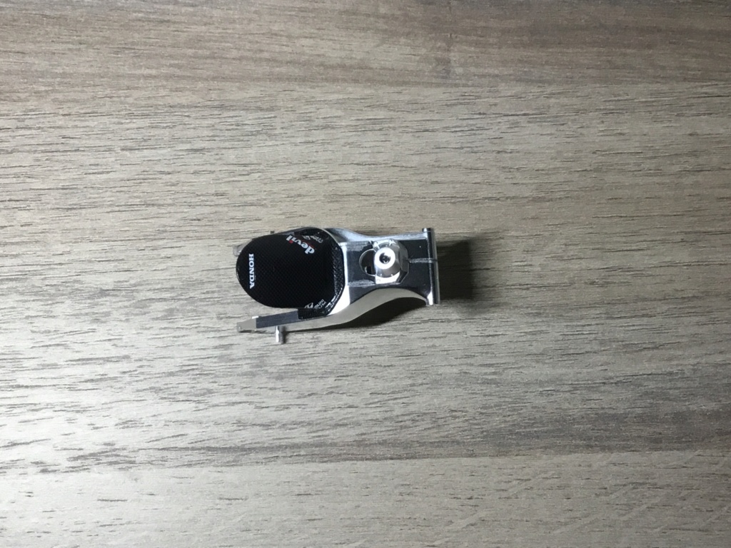 * 1/12 Honda RC211V ´03 Tamiya - Page 3 1d548210