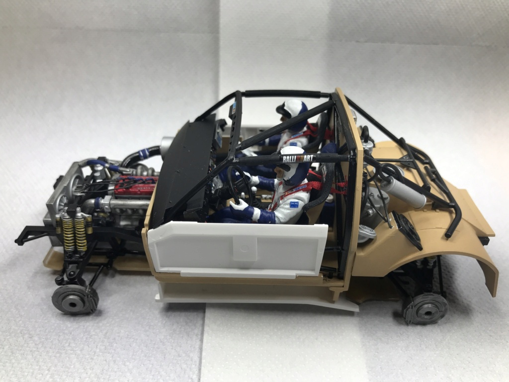 *1/24 Mitsubishi Pajero CITIZEN 1992 PARIS DAKAR 1992 TAMIYA - Page 4 32a6b710