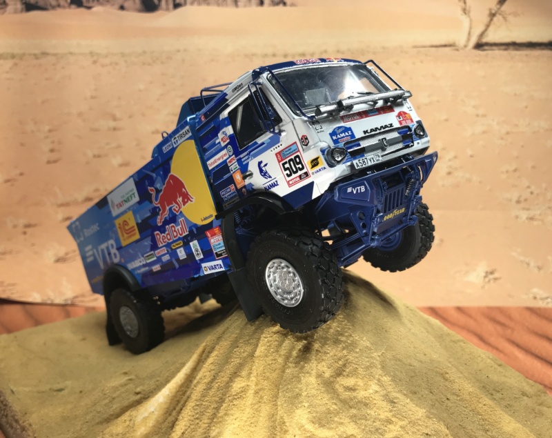 * 1/35 KAMAZ PARIS DAKAR       Zvezda - Page 5 43e64a10