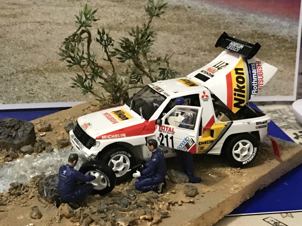1/24 mes montages sur le DAKAR 4c1fec10