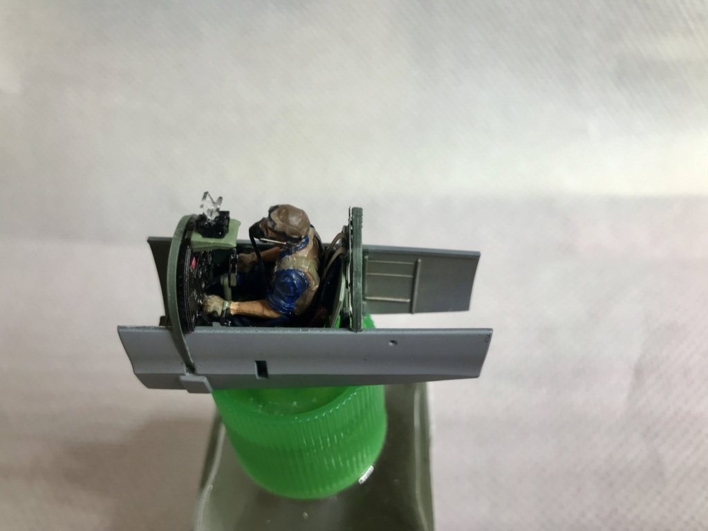 1/48 Spitfire MK.XVI Bubbletop eduard et son diorama  - Page 4 5ce24310