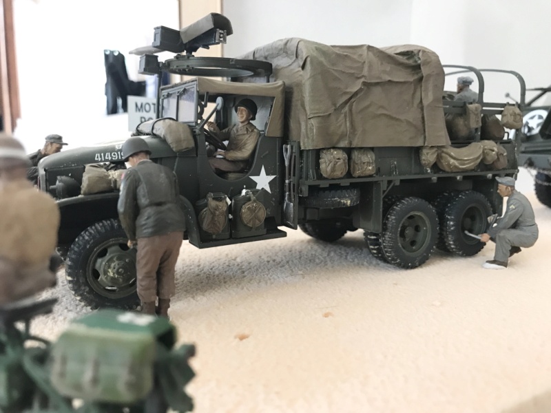 CB35106 US Jeep 1/4ton 4x4 Utility Truck (Mod.1942) avec remorque 10-cwt et équipage aéroporté BRONCO 1/35 et la M26 DEPANNEUSE char Tamiya au 1/35 - Page 8 7560e810