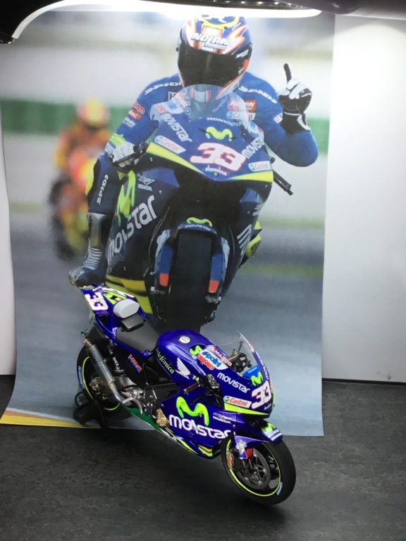 * 1/12 Honda RC211V ´03 Tamiya - Page 3 95085610